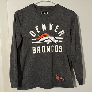 Boys Denver Broncos long sleeved dri fit t-shirt size large 14 16